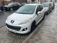 Peugeot 207 /2011 / 190427km / 1,6 hdi - afbeelding 13 van  18