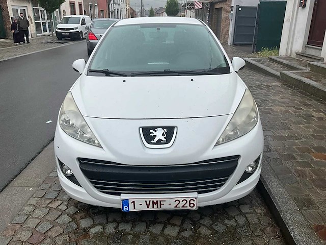 Peugeot 207 /2011 / 190427km / 1,6 hdi - afbeelding 16 van  18