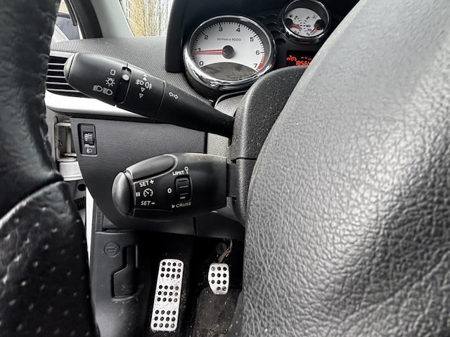 Peugeot 207, 2011 - afbeelding 9 van  26