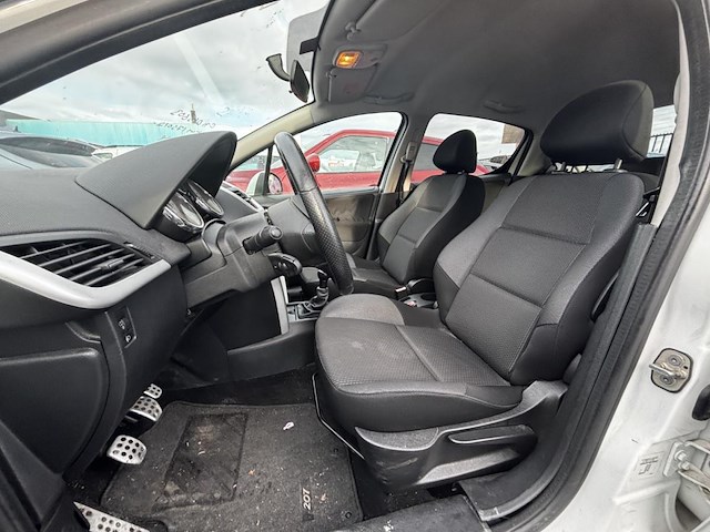 Peugeot 207, 2011 - afbeelding 25 van  26