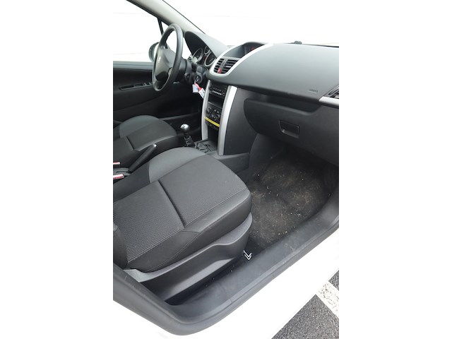 Peugeot 207 hatchback - afbeelding 3 van  19