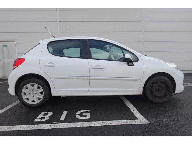 Peugeot 207 hatchback - afbeelding 13 van  19