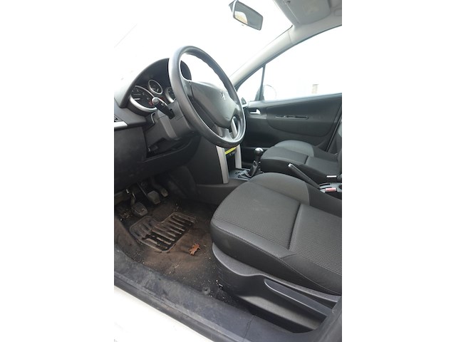 Peugeot 207 hatchback - afbeelding 16 van  19
