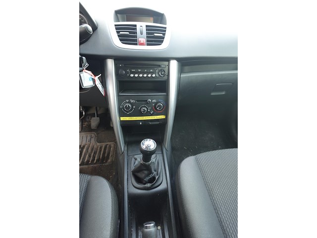 Peugeot 207 hatchback - afbeelding 17 van  19