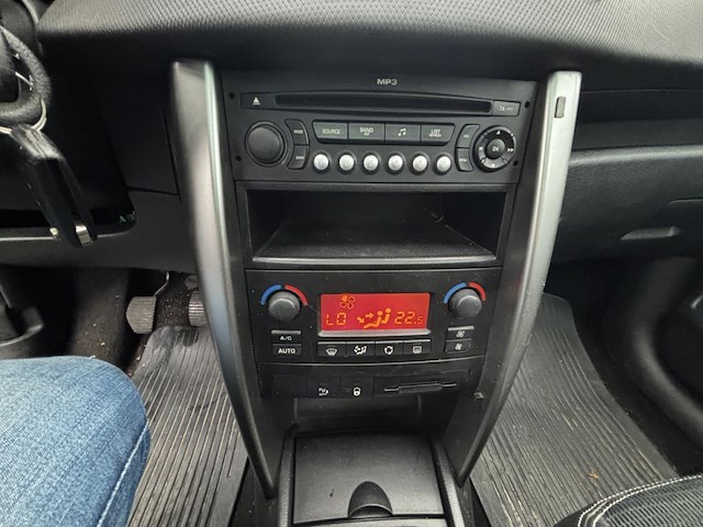 Peugeot 207 sw 1.6 hdi sporty outdoor, 2009 - afbeelding 4 van  27