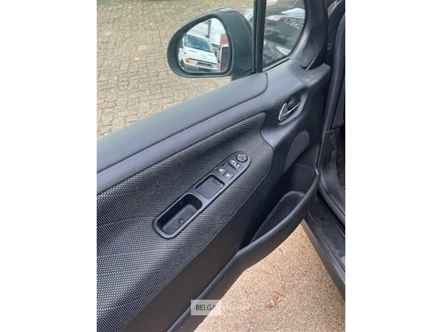 Peugeot 207 - afbeelding 4 van  15