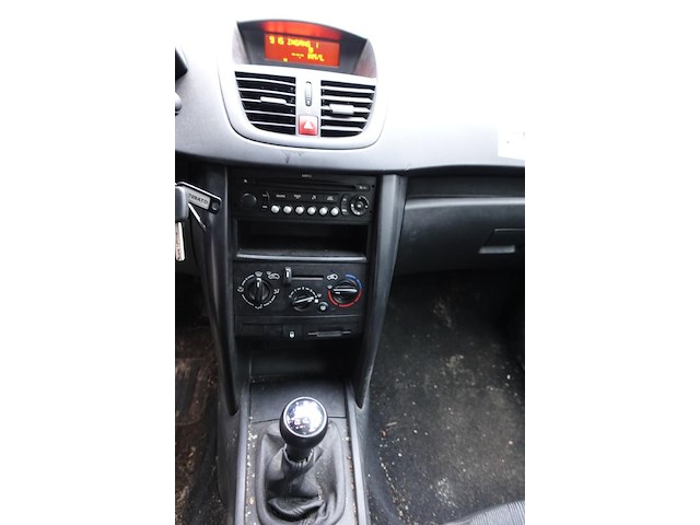 Peugeot 207 - afbeelding 16 van  17