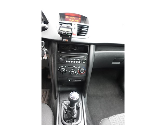 Peugeot 207 - afbeelding 15 van  16