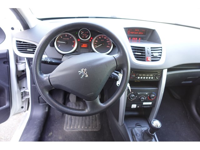 Peugeot 207 - afbeelding 15 van  18