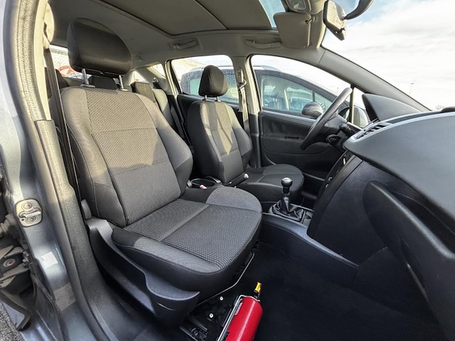 Peugeot 207.sw active, 2011 - afbeelding 16 van  32