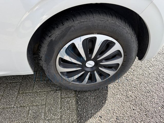 Peugeot 208 1 2 puretech gt line s&s, 2018 - afbeelding 15 van  31