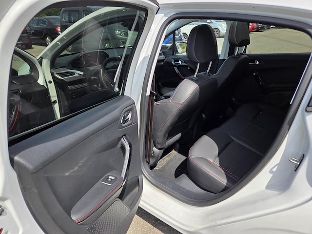 Peugeot 208 1.2 puretech gt line s&s 110, 2016 - afbeelding 3 van  38