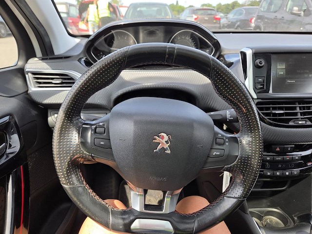 Peugeot 208 1.2 puretech gt line s&s 110, 2016 - afbeelding 14 van  38