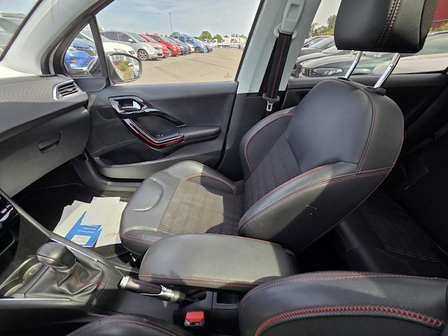 Peugeot 208 1.2 puretech gt line s&s 110, 2016 - afbeelding 20 van  38