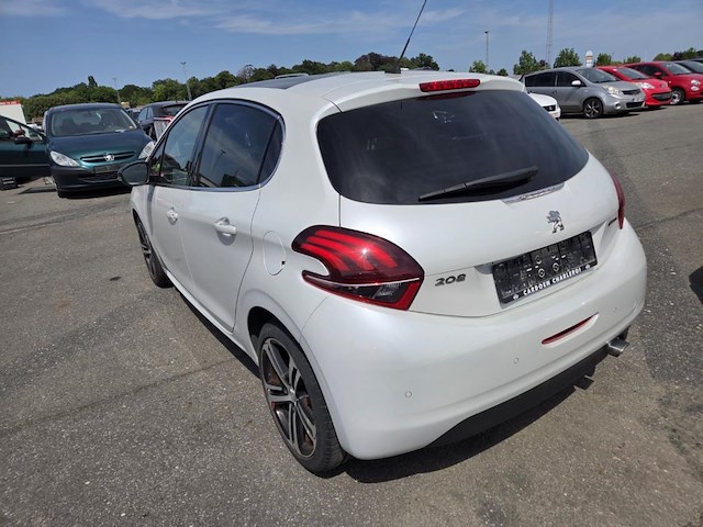 Peugeot 208 1.2 puretech gt line s&s 110, 2016 - afbeelding 36 van  38
