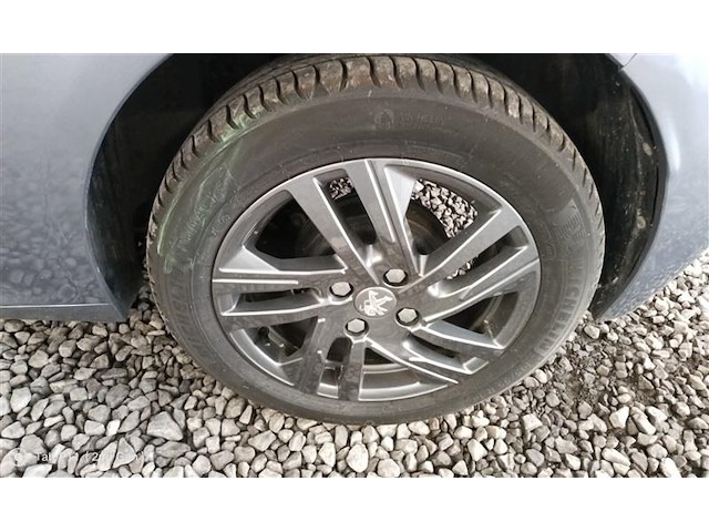 Peugeot 208 1.2i puretech active pack, 2022 - afbeelding 31 van  32