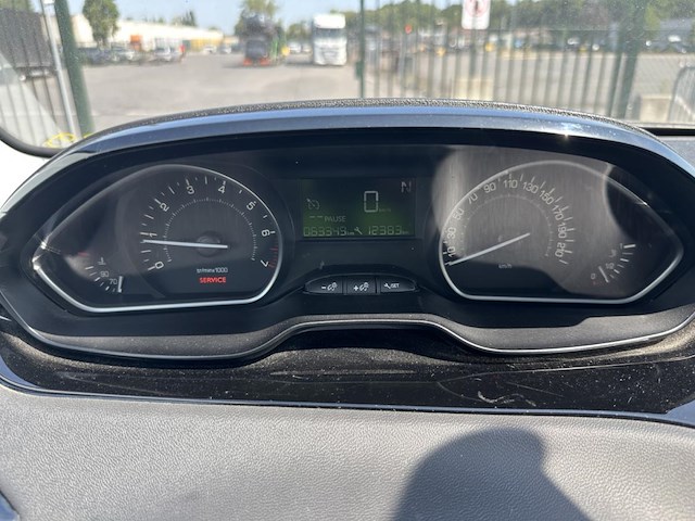 Peugeot 208 1.2i puretech active s&s etg 82 at, 2015 - afbeelding 7 van  30