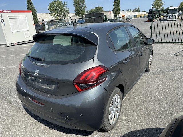 Peugeot 208 1.2i puretech active s&s etg 82 at, 2015 - afbeelding 26 van  30