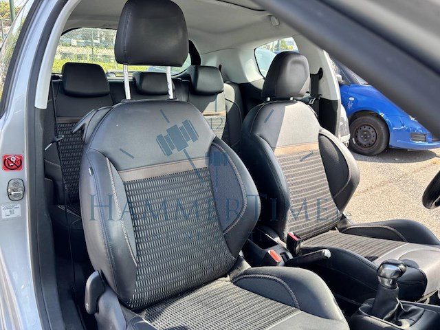 Peugeot 208 1.4 hdi allure, 2013 - afbeelding 25 van  37