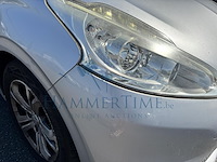 Peugeot 208 1.4 hdi allure, 2013 - afbeelding 33 van  37