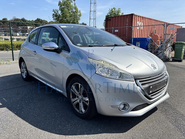 Peugeot 208 1.4 hdi allure, 2013 - afbeelding 3 van  37