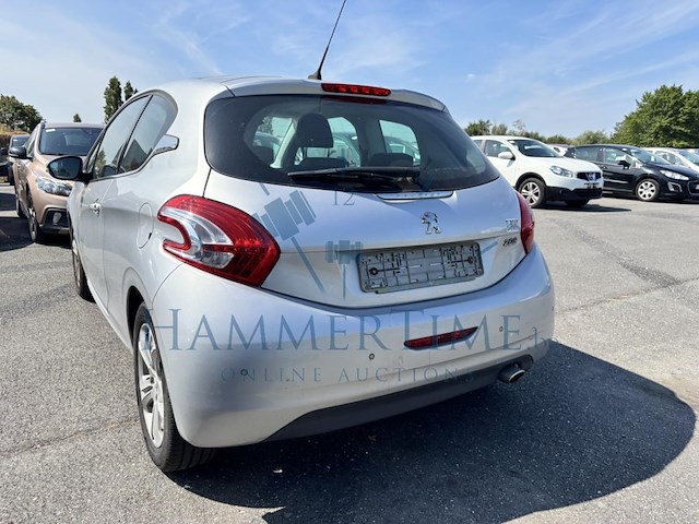 Peugeot 208 1.4 hdi allure, 2013 - afbeelding 7 van  37