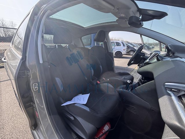 Peugeot 208 1.6i allure 120 at, 2014 - afbeelding 17 van  33
