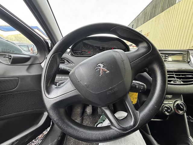 Peugeot 208, 2014 - afbeelding 8 van  33