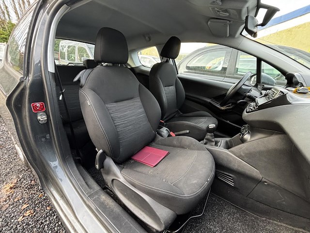 Peugeot 208, 2014 - afbeelding 16 van  33