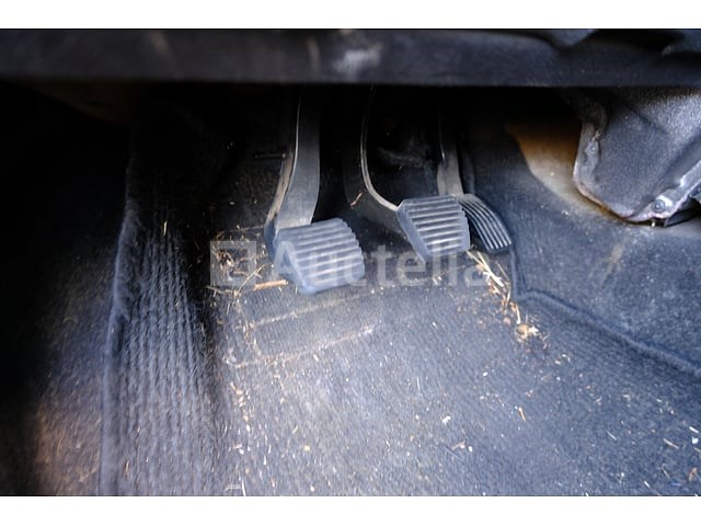 Peugeot 208 auto - afbeelding 10 van  35