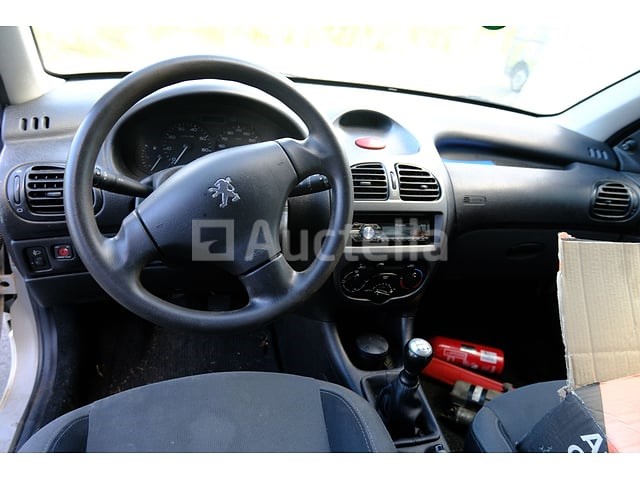 Peugeot 208 auto - afbeelding 15 van  35