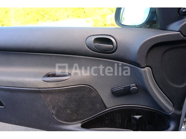 Peugeot 208 auto - afbeelding 20 van  35