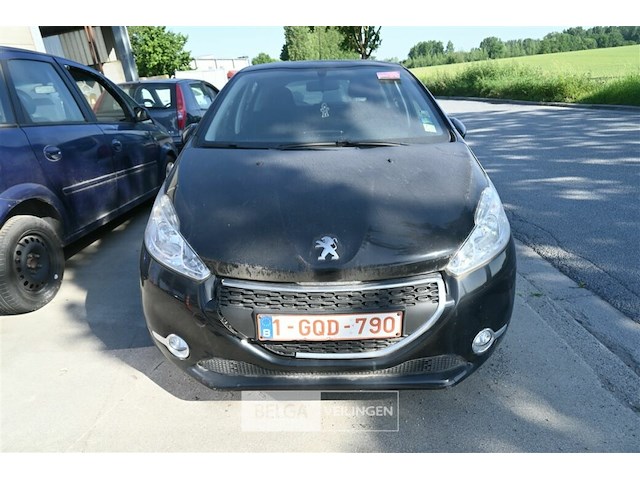Peugeot 208, enkel voor vergunninghouders en erkende centra voor verschroting - afbeelding 2 van  8