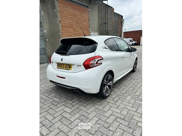 Peugeot 208 gti - afbeelding 8 van  21