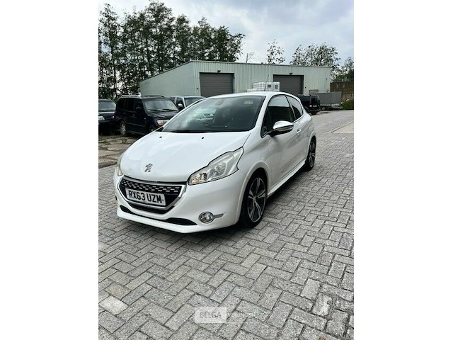 Peugeot 208 gti - afbeelding 12 van  21
