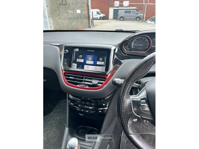 Peugeot 208 gti - afbeelding 15 van  21
