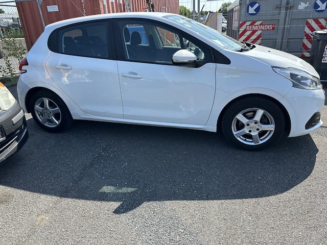 Peugeot 208 luxury puretech 82 , 2018 - afbeelding 27 van  32