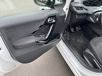 Peugeot 208 personenauto - afbeelding 10 van  27