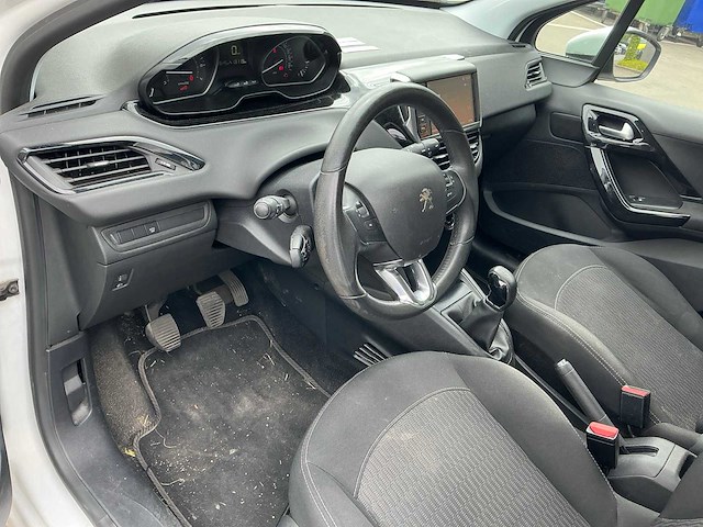 Peugeot 208 personenauto - afbeelding 12 van  27