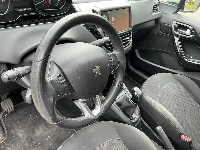 Peugeot 208 personenauto - afbeelding 14 van  27