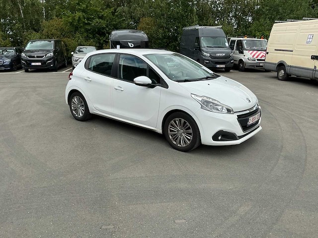 Peugeot 208 personenauto - afbeelding 19 van  22