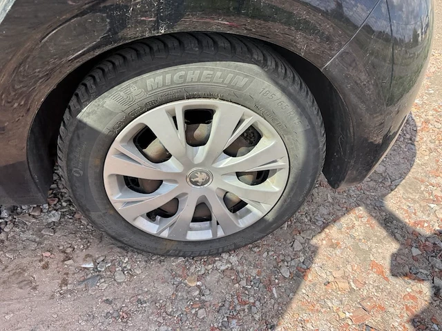 Peugeot 208 - afbeelding 15 van  33
