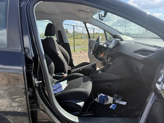 Peugeot 208 - afbeelding 20 van  33