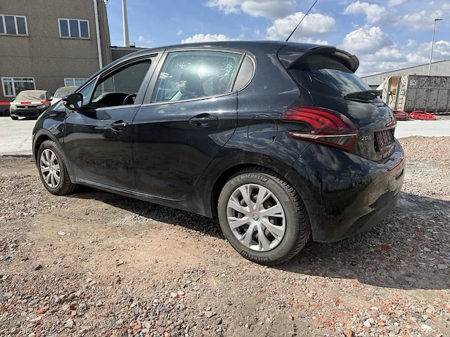 Peugeot 208 - afbeelding 31 van  33