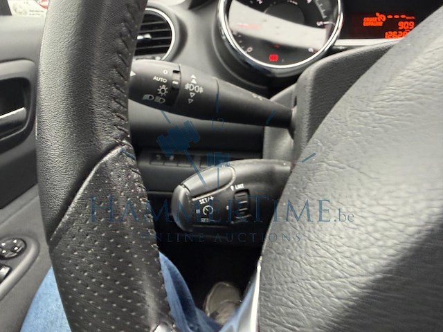 Peugeot 3008 1.6 bluehdi style, 2016 - afbeelding 9 van  32