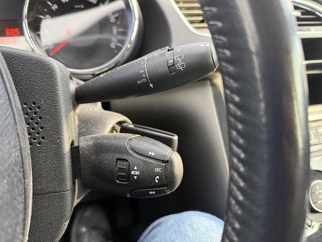 Peugeot 3008 1.6 hdi active, 2015 - afbeelding 6 van  27