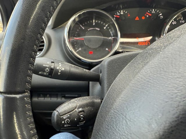 Peugeot 3008 1.6 hdi active, 2015 - afbeelding 7 van  27