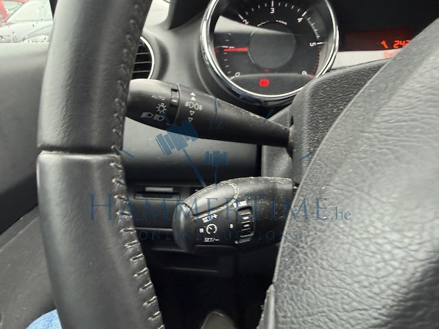 Peugeot 3008 1.6 hdi premium fap, 2012 - afbeelding 9 van  37