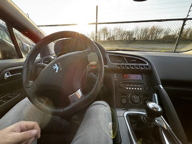 Peugeot 3008 1.6 hdi premium pack fap, 2011 - afbeelding 3 van  33