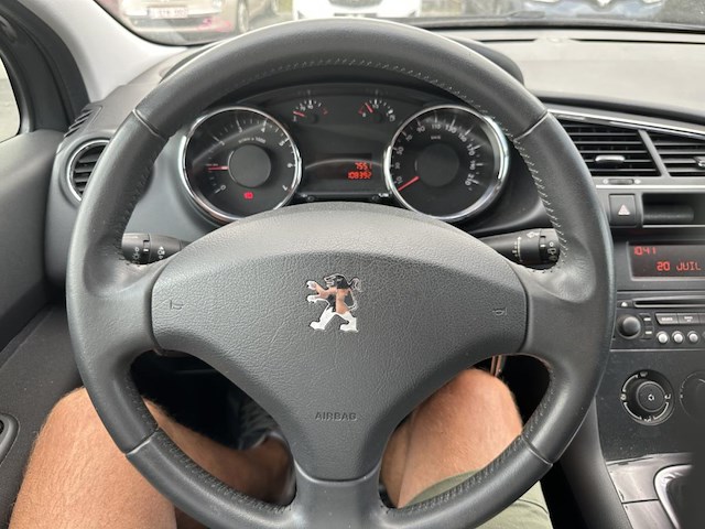 Peugeot 3008 1.6i confort pack,2011 - afbeelding 4 van  32